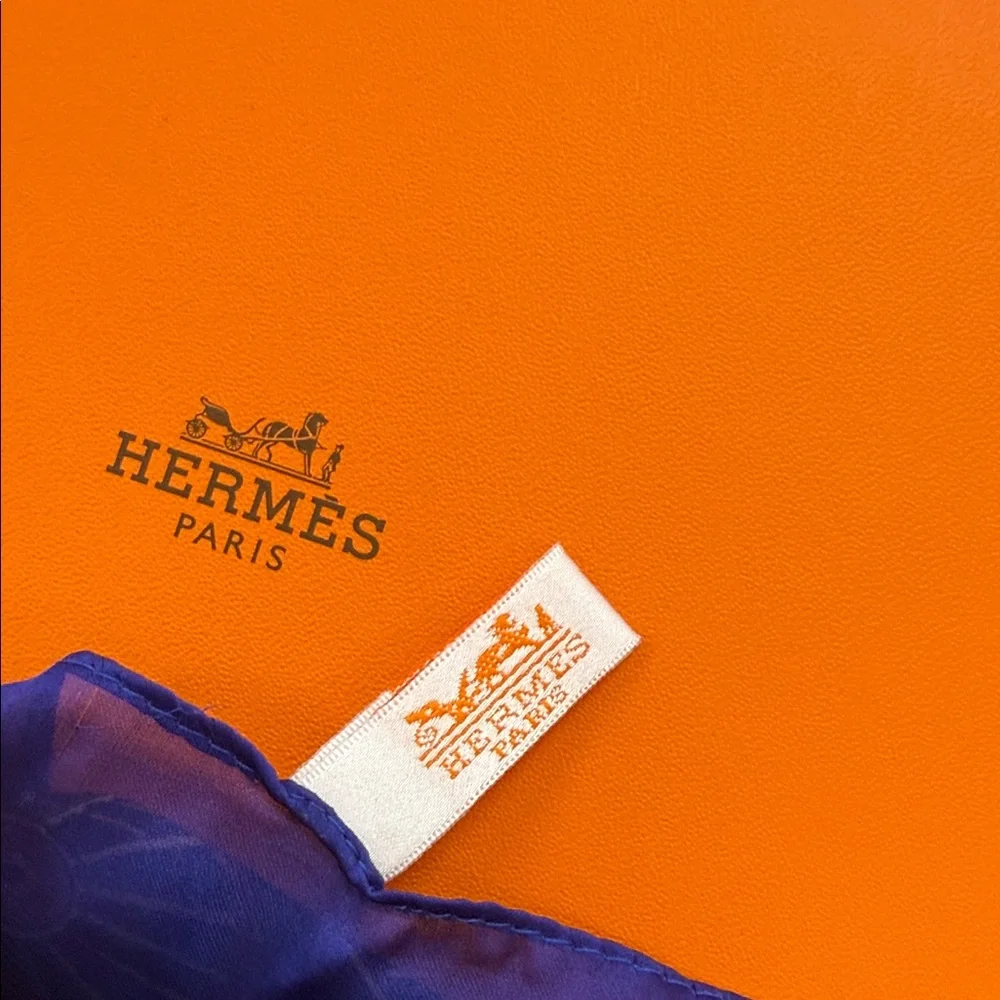 Hermès Royal Purple Silk Scarf with Orange Label - Picture 2 of 6